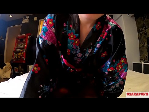 ❤️ Giovane ragazza cosplay ama il sesso fino all'orgasmo con uno squirt in una cavallerizza e un pompino. Ragazza asiatica con figa pelosa e belle tette in costume tradizionale giapponese in video amatoriale che mostra la masturbazione con fuck toys. Sakura 3 OSAKAPORN. ️ Slutsal it.xxxdesichudai.ru ❤️
