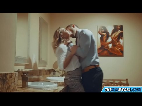 ❤️ Quando una bionda formosa ti seduce in un bagno pubblico ️ Slutsal it.xxxdesichudai.ru ❤️